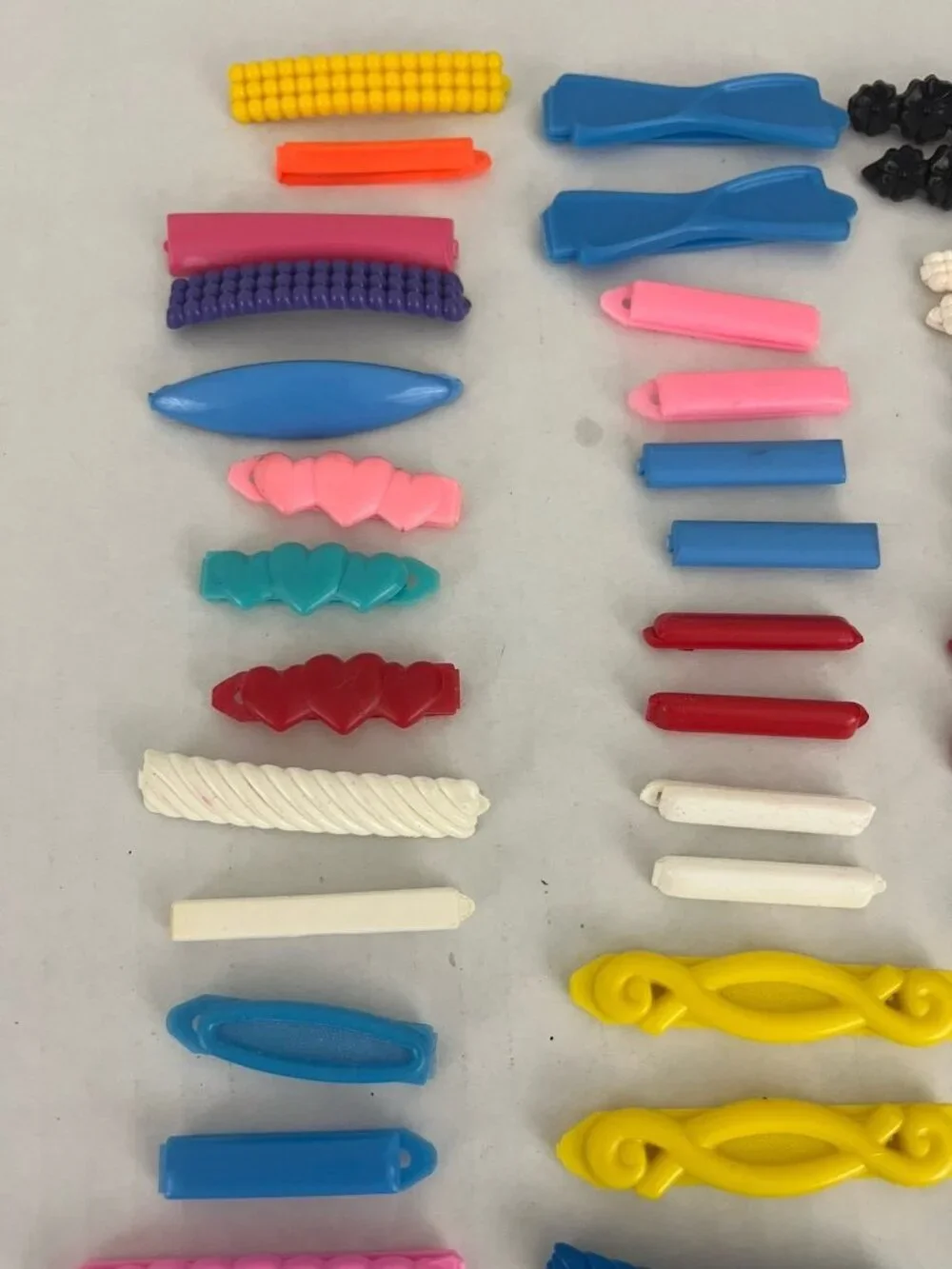 Vintage Hair Accessories Plastic Barrettes Clips Lot of 44 Singles & Sets